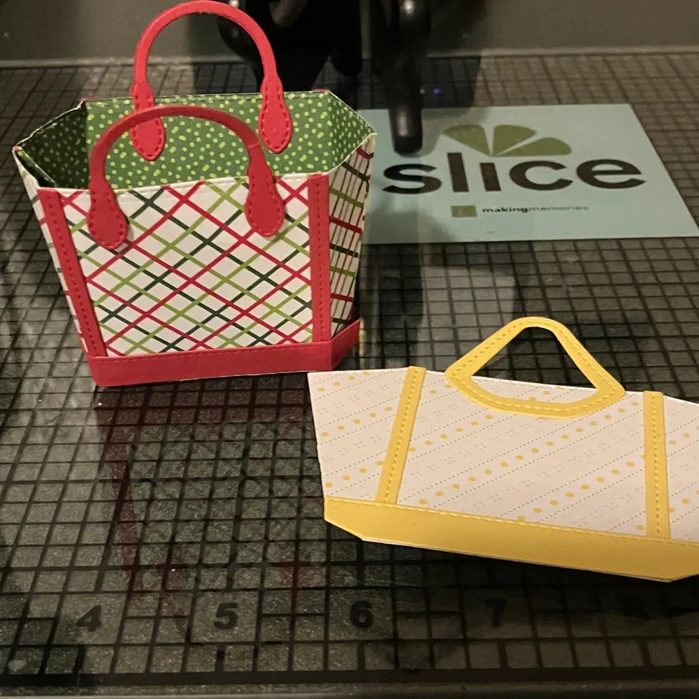 Stampin up Notes and Totes stamp and die set . - Picture 6 of 6